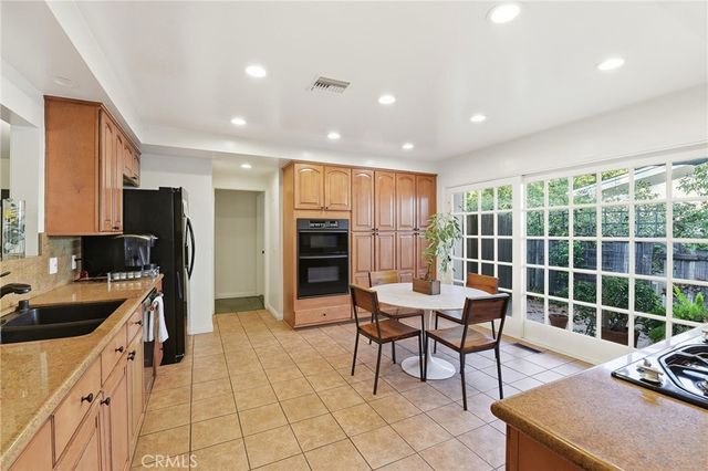 15936 Valley Wood Road, Sherman Oaks, CA 91403
