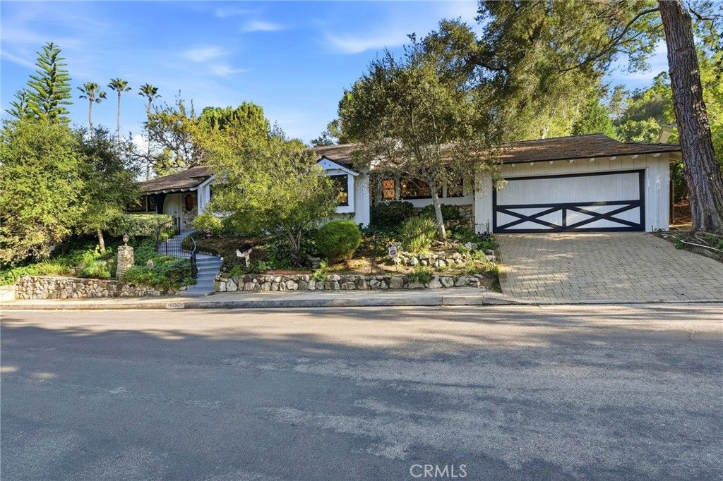 15936 Valley Wood Road, Sherman Oaks, CA 91403