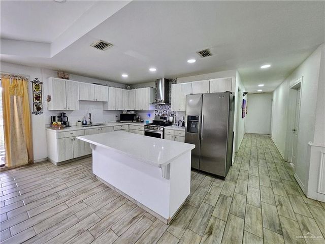 5302 N Ezequiel Loop, Mission, TX 78574