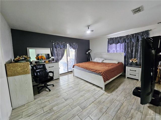 5302 N Ezequiel Loop, Mission, TX 78574