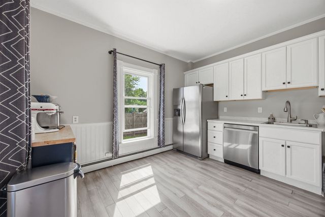 25 Dearborn Street, Manchester, NH 03103