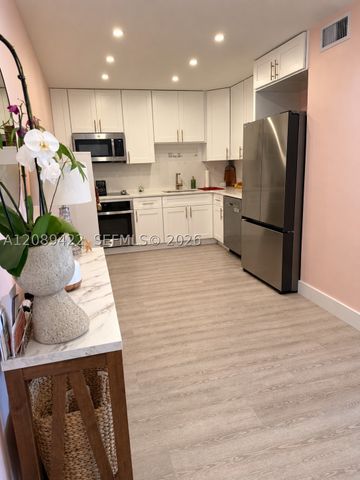 1450 Lincoln Rd 406, Miami Beach, FL 33139