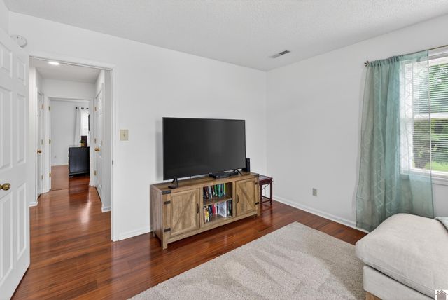 455 Ruth Avenue, Benton, KY 42025