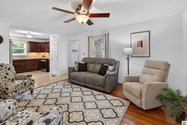 455 Ruth Avenue, Benton, KY 42025