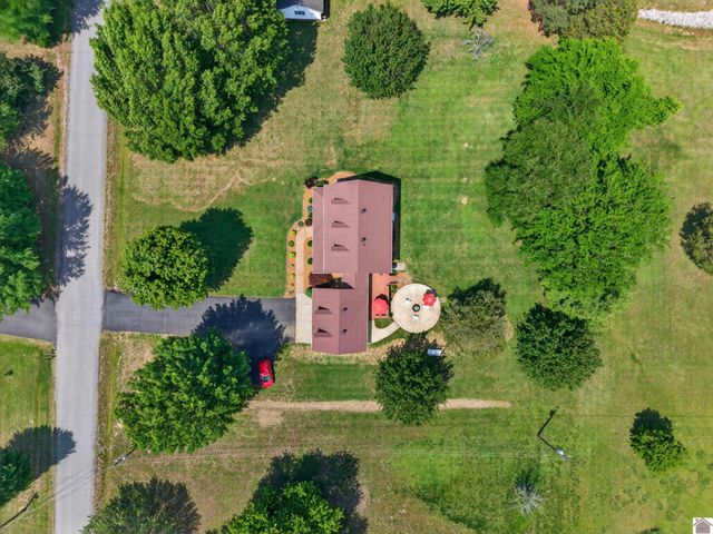 455 Ruth Avenue, Benton, KY 42025