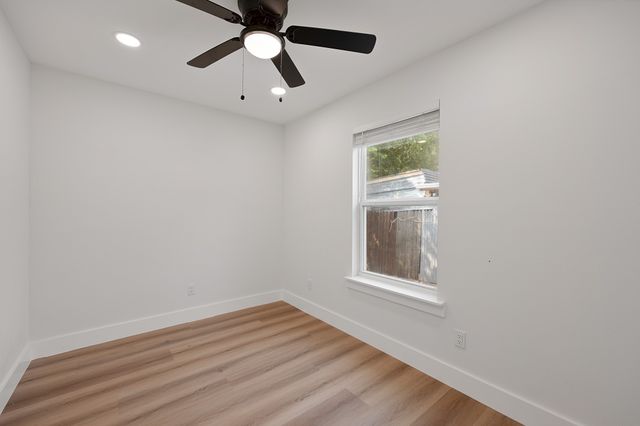 1840 Portland Avenue, Fort Worth, TX 76102