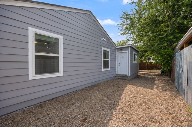 1840 Portland Avenue, Fort Worth, TX 76102