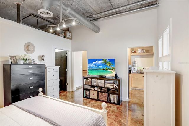 175 2ND STREET S 1014, St Petersburg, FL 33701