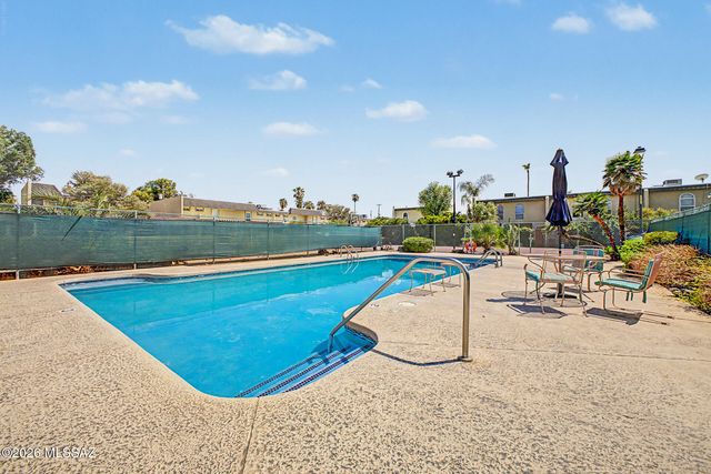 1567 E Prince Road, Tucson, AZ 85719