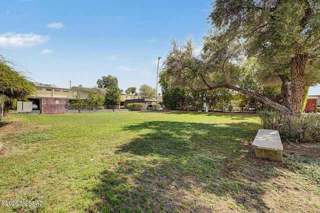 1567 E Prince Road, Tucson, AZ 85719