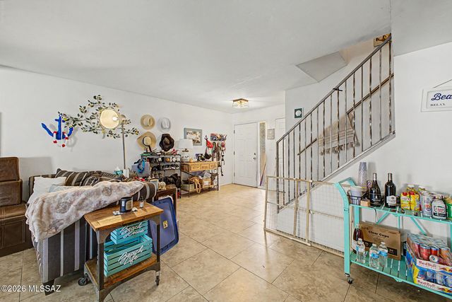 1567 E Prince Road, Tucson, AZ 85719