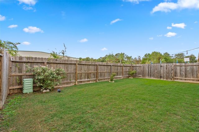 15323 Westland Gate Drive, Conroe, TX 77384