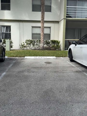 4235 N University Dr 104, Sunrise, FL 33351