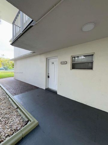 4235 N University Dr 104, Sunrise, FL 33351