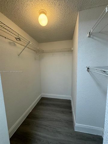 4235 N University Dr 104, Sunrise, FL 33351