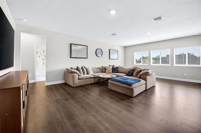 12862 CARMELA CIRCLE W, San Antonio, FL 33576