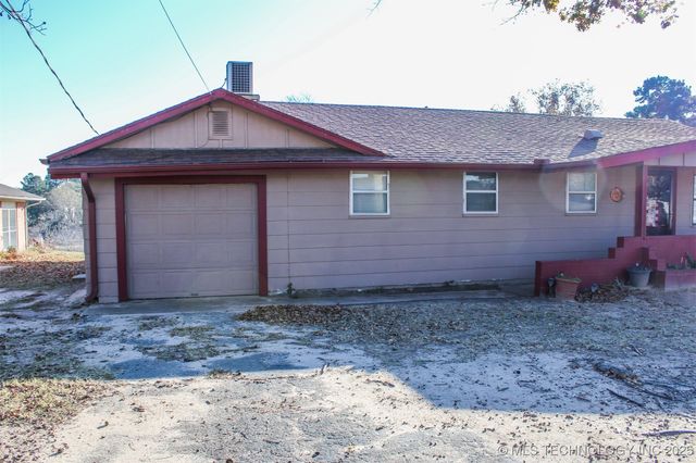 417082 E 1143 Road, Checotah, OK 74426