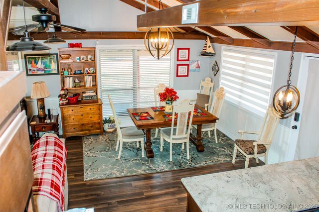 417082 E 1143 Road, Checotah, OK 74426