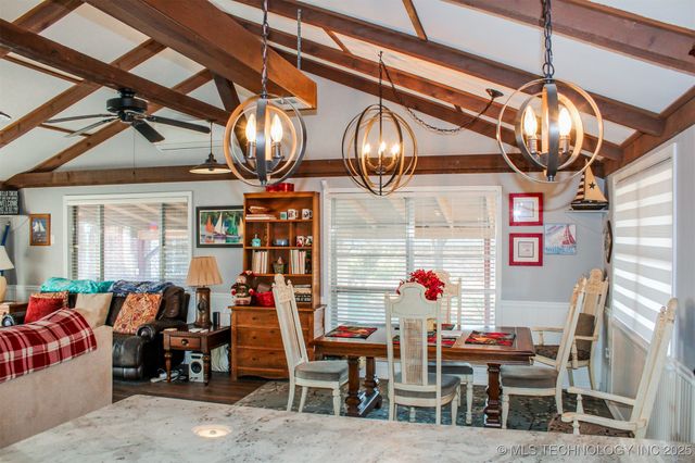 417082 E 1143 Road, Checotah, OK 74426