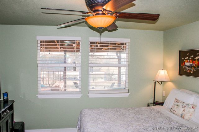 417082 E 1143 Road, Checotah, OK 74426