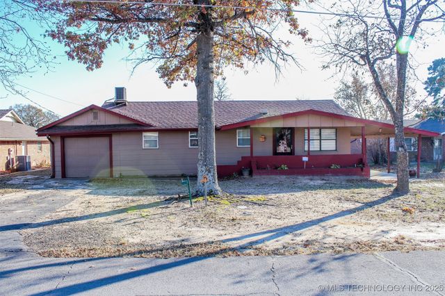 417082 E 1143 Road, Checotah, OK 74426