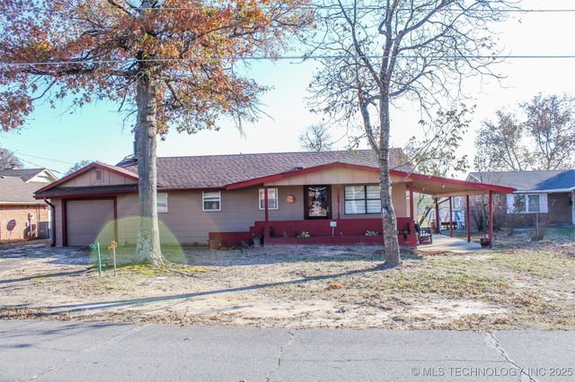 417082 E 1143 Road, Checotah, OK 74426