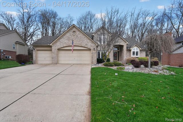 112 Summer Shade Drive, Marion Township, MI 48843