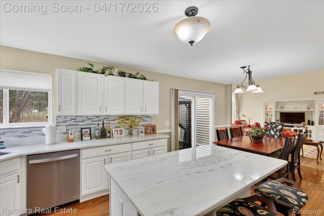 112 Summer Shade Drive, Marion Township, MI 48843