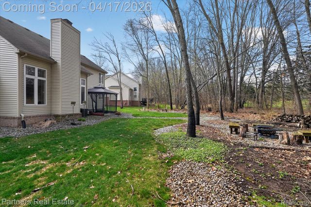 112 Summer Shade Drive, Marion Township, MI 48843