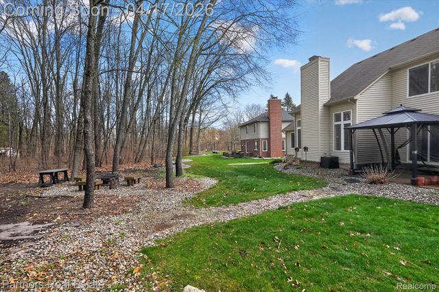 112 Summer Shade Drive, Marion Township, MI 48843