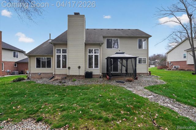 112 Summer Shade Drive, Marion Township, MI 48843