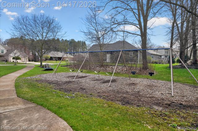 112 Summer Shade Drive, Marion Township, MI 48843