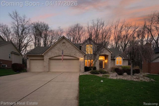 112 Summer Shade Drive, Marion Township, MI 48843