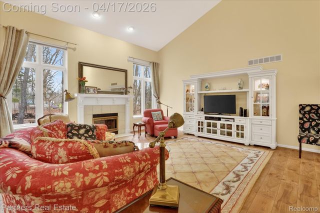 112 Summer Shade Drive, Marion Township, MI 48843