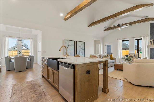 16185 S 89th Avenue E, Bixby, OK 74008