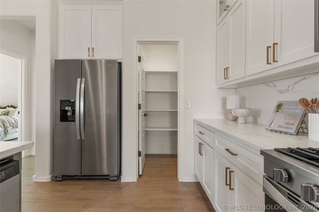 16185 S 89th Avenue E, Bixby, OK 74008