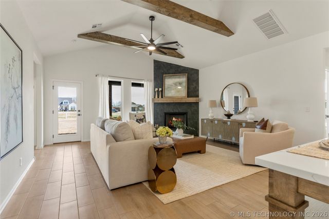 16185 S 89th Avenue E, Bixby, OK 74008