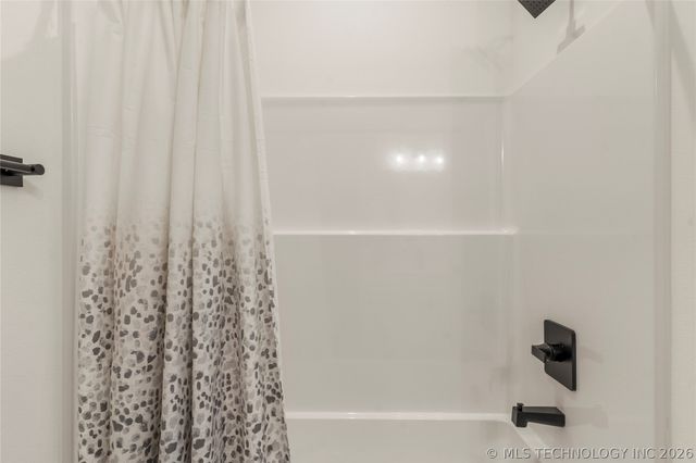 16185 S 89th Avenue E, Bixby, OK 74008