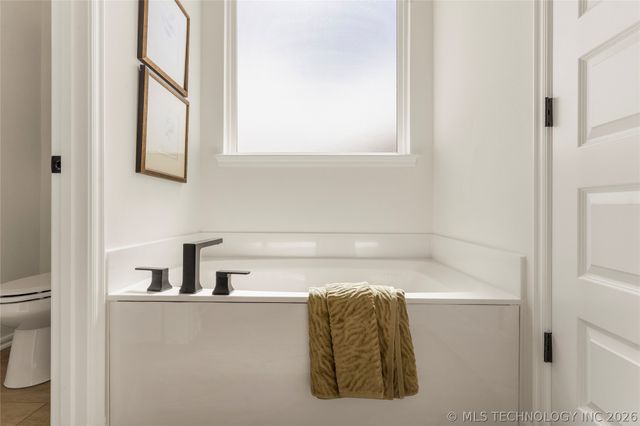 16185 S 89th Avenue E, Bixby, OK 74008