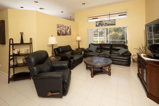 10303 NW 54th Place, Coral Springs, FL 33076