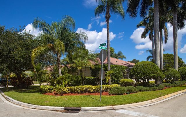 10303 NW 54th Place, Coral Springs, FL 33076