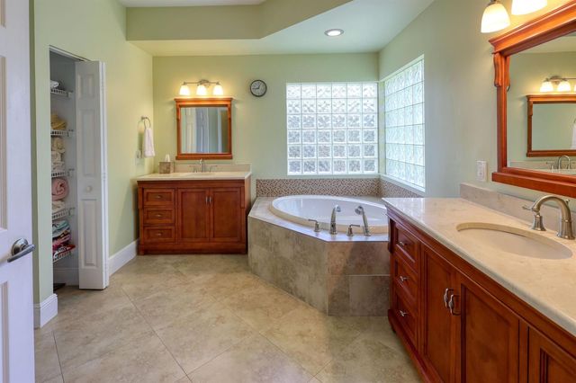 10303 NW 54th Place, Coral Springs, FL 33076