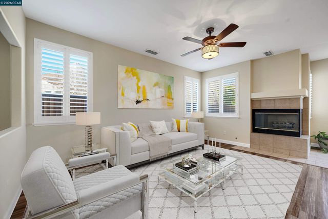 738 Marsh Pl, Fairfield, CA 94533