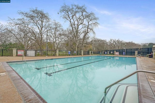 738 Marsh Pl, Fairfield, CA 94533