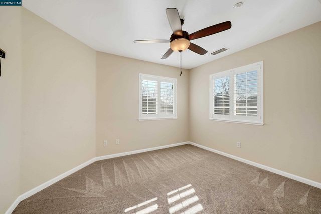 738 Marsh Pl, Fairfield, CA 94533