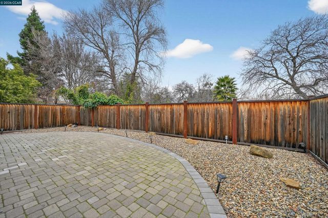 738 Marsh Pl, Fairfield, CA 94533