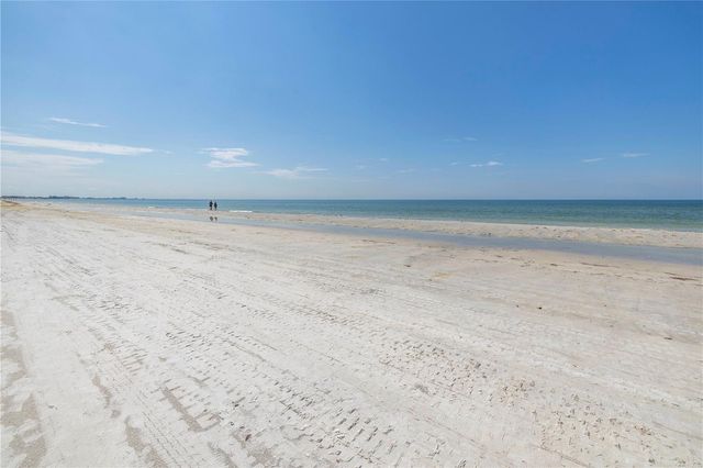 14117 PALM STREET, Madeira Beach, FL 33708