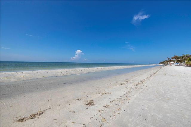 14117 PALM STREET, Madeira Beach, FL 33708