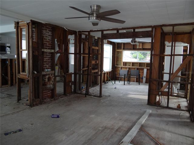 14117 PALM STREET, Madeira Beach, FL 33708