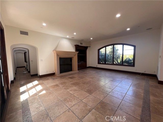 21 Jewel Flower, Irvine, CA 92603